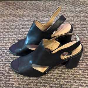 Naturalizer Black Leather Women's Heeled Sandals